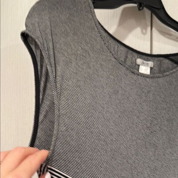 Striped Black and Gray Asymmetrical tunic top - Picture 4 of 9